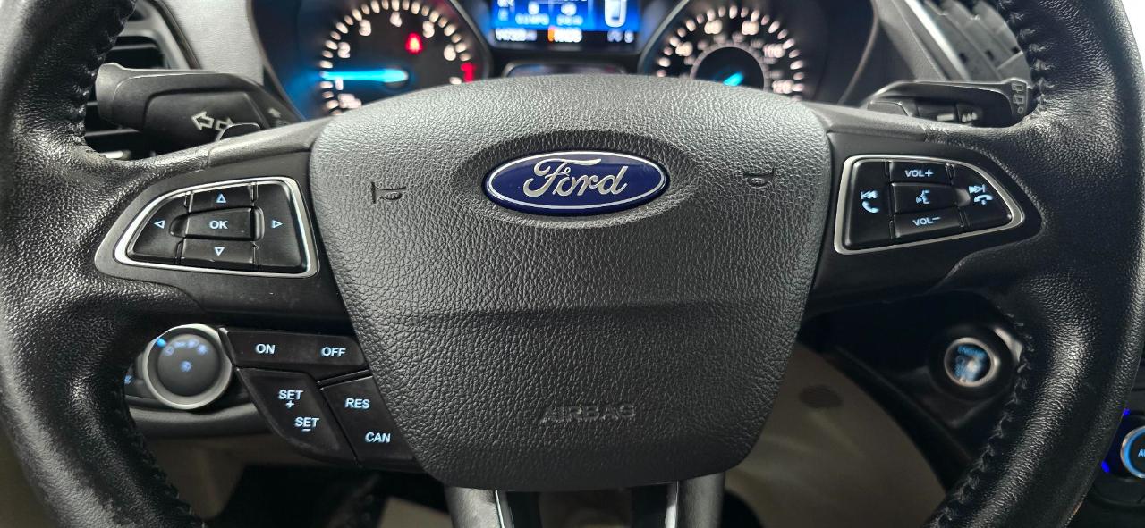 Ford Escape Titanium 4WD 2017