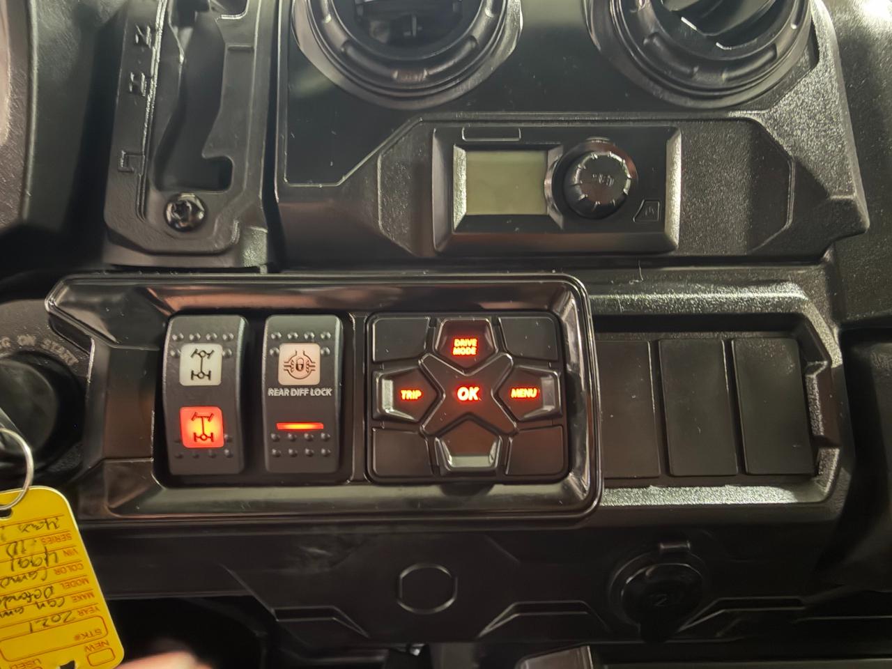 Can-Am Defender Max Limited CAB  2021