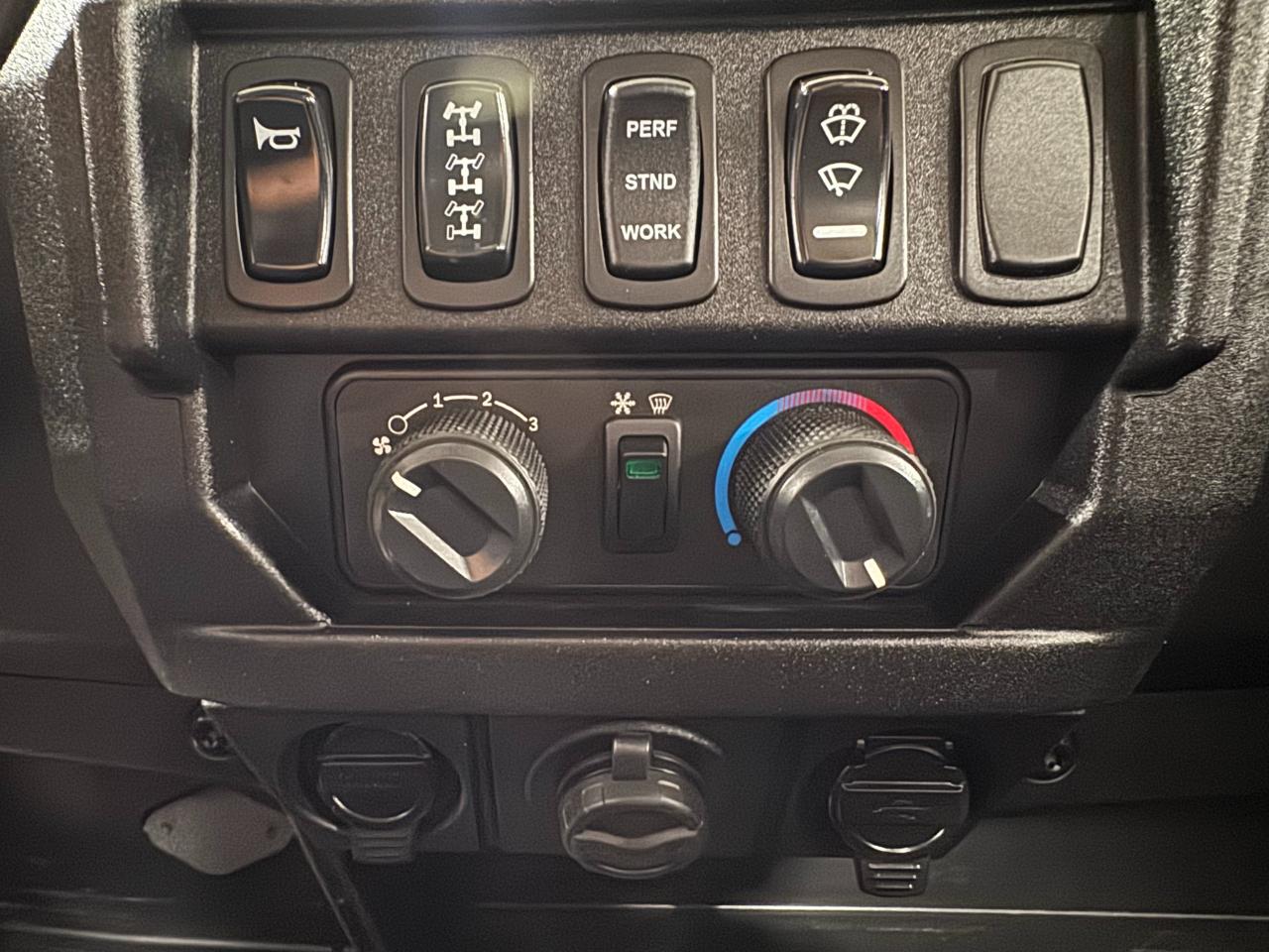 Polaris Ranger XP 1000 Northstar Ultimate Ride Command EPS  2024