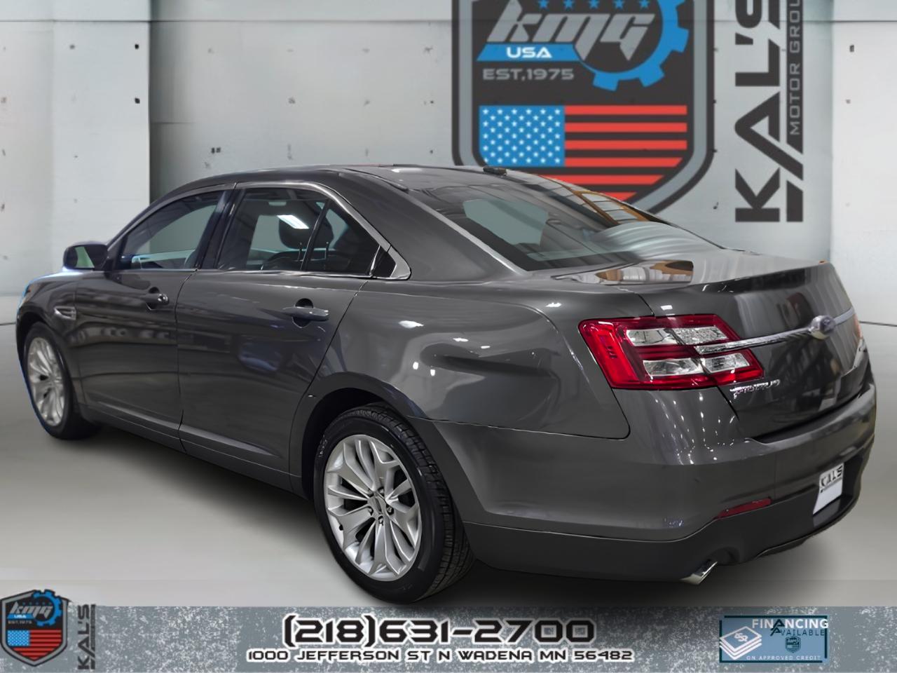 Ford Taurus Limited FWD 2019