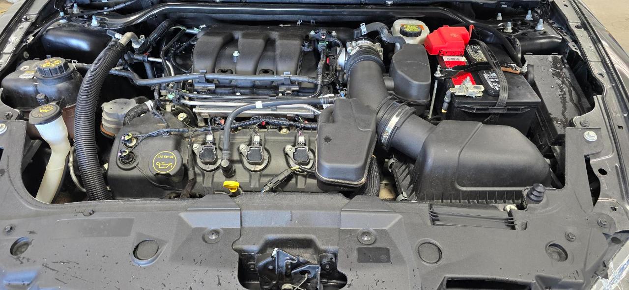 Ford Taurus Limited FWD 2019