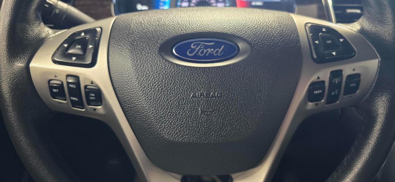Ford Taurus Limited FWD 2019