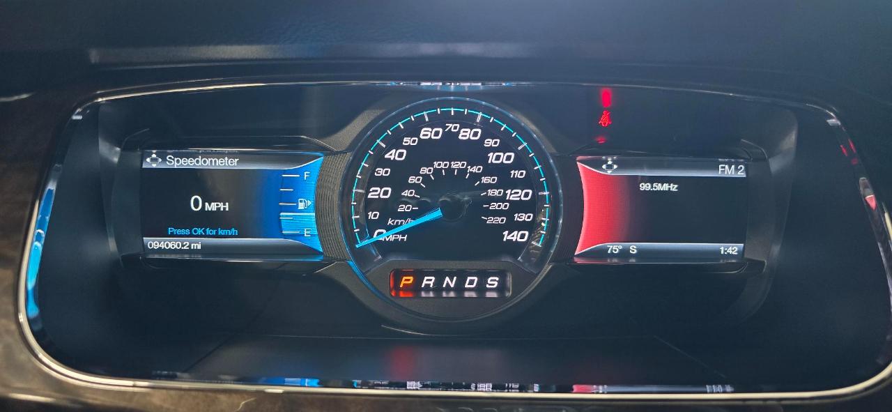 Ford Taurus Limited FWD 2019