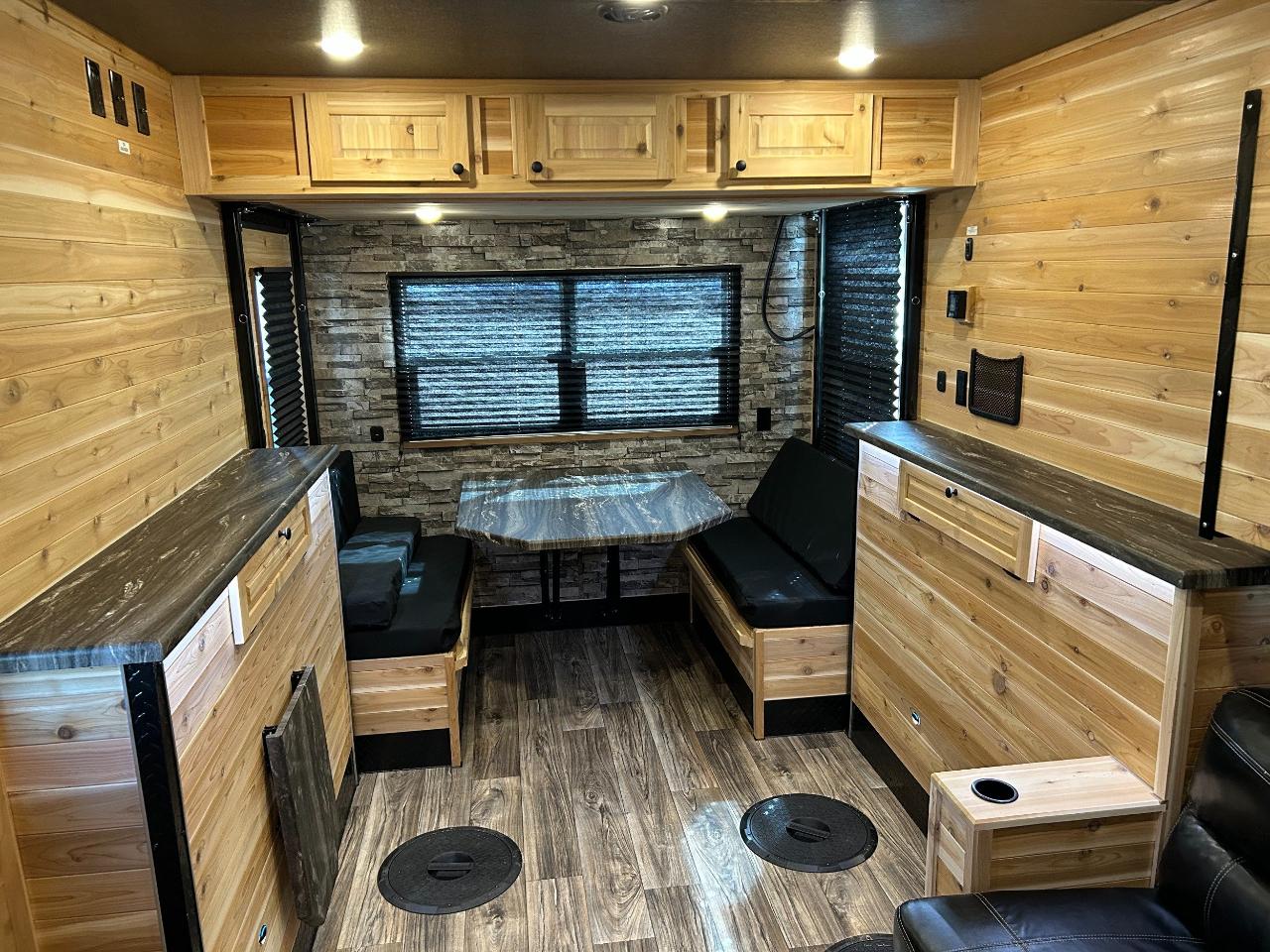 Glacier 17RJ  2027