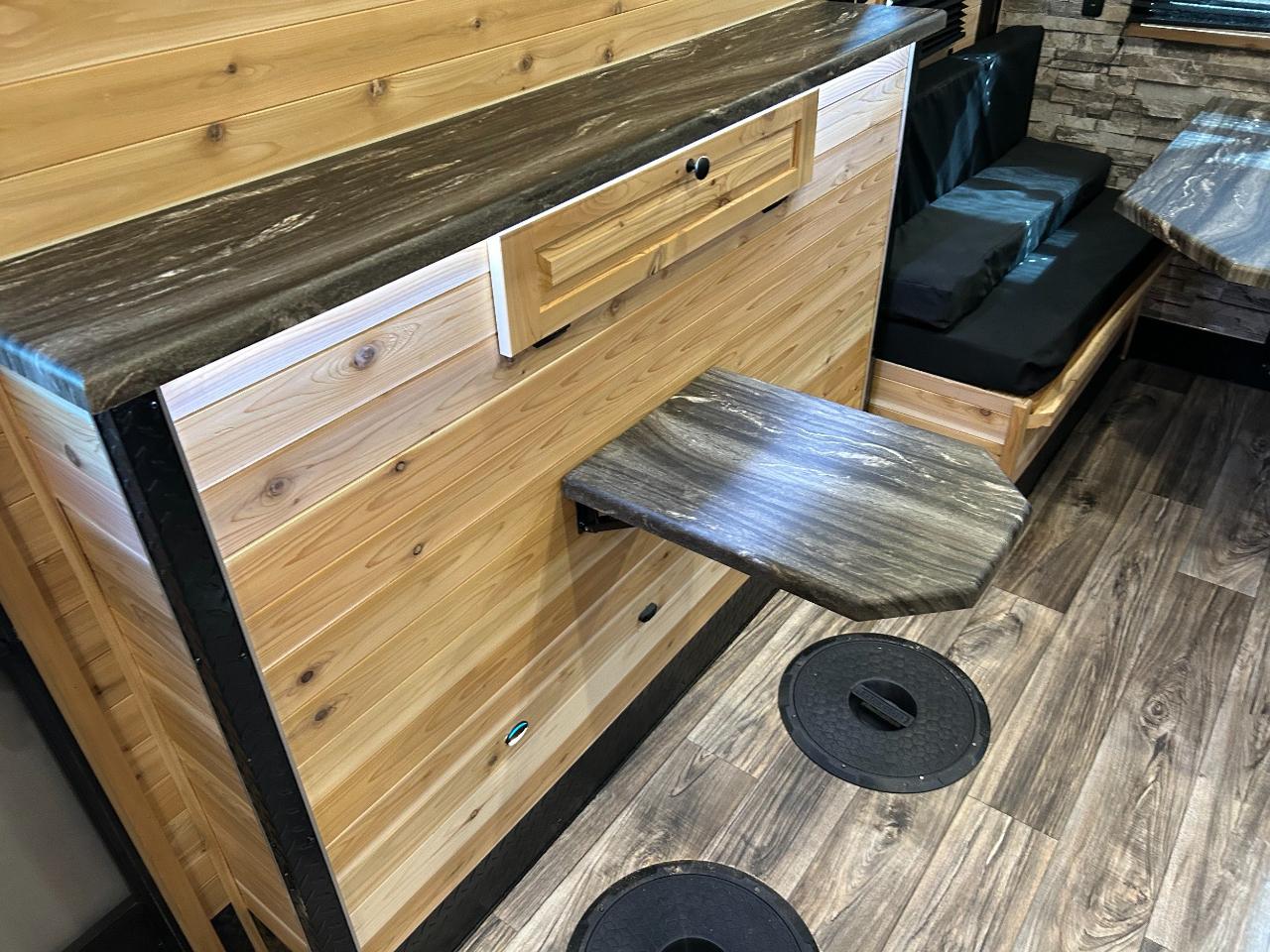 Glacier 17RJ  2027
