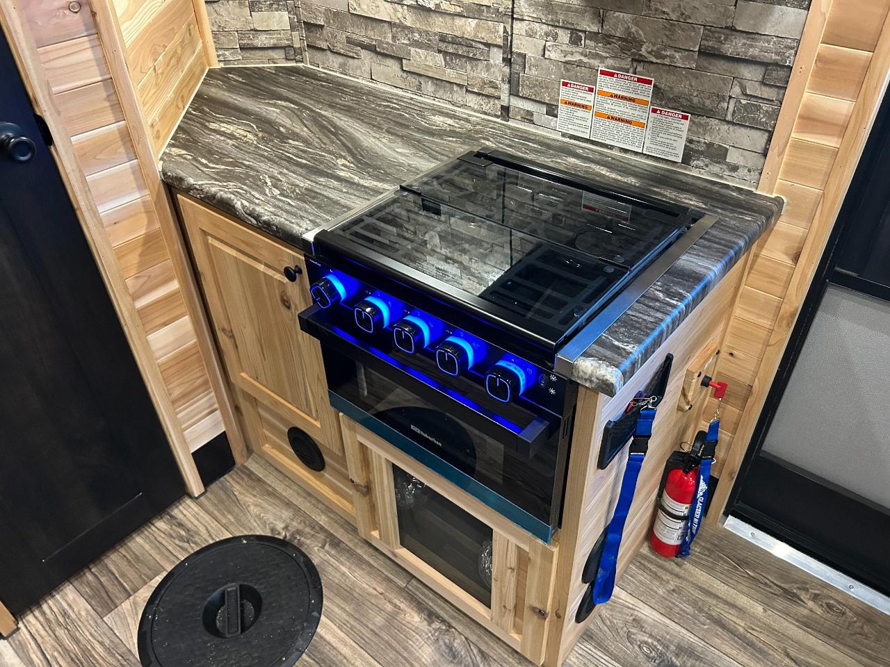 Glacier 17RJ  2027
