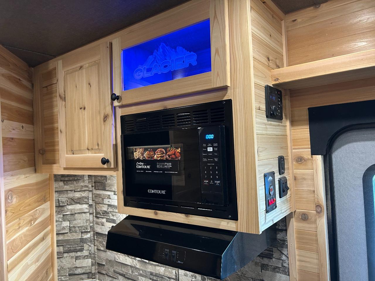 Glacier 17RJ  2027
