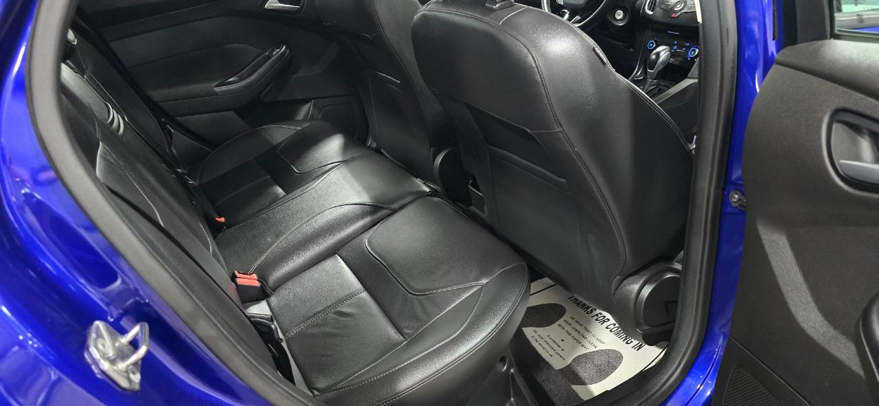 Ford Focus SE Sedan 2015