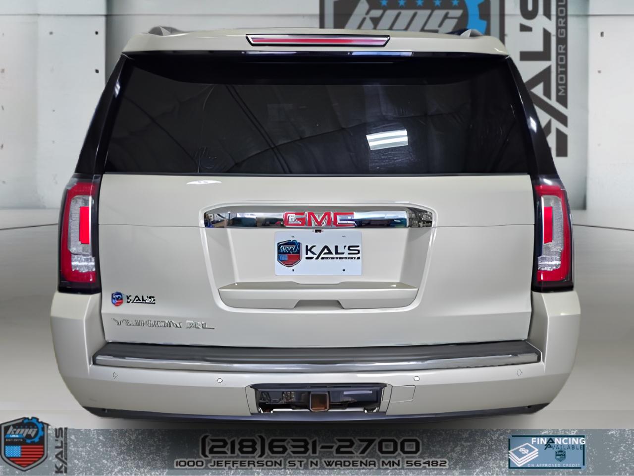 GMC Yukon XL Denali 4WD 2017