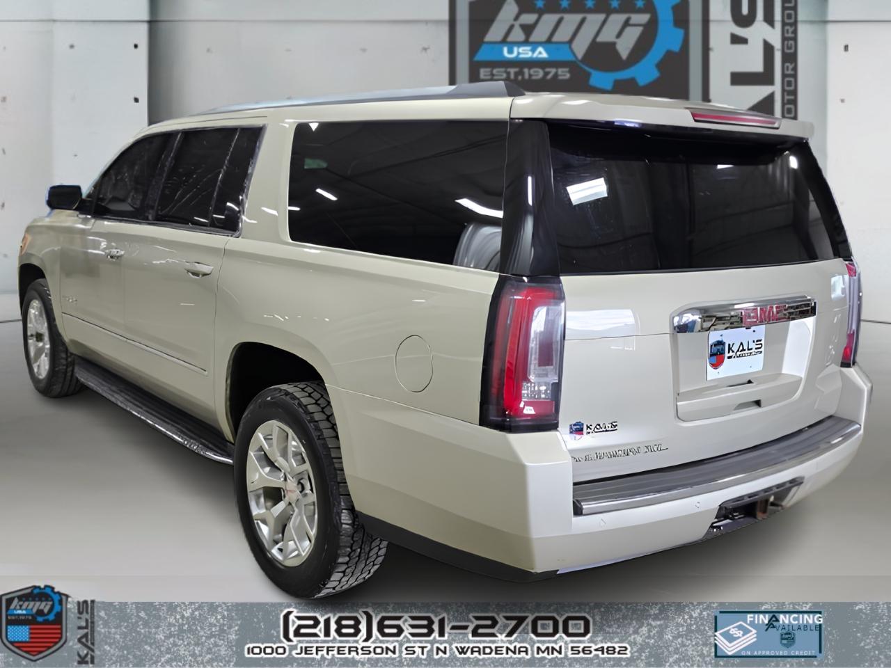 GMC Yukon XL Denali 4WD 2017