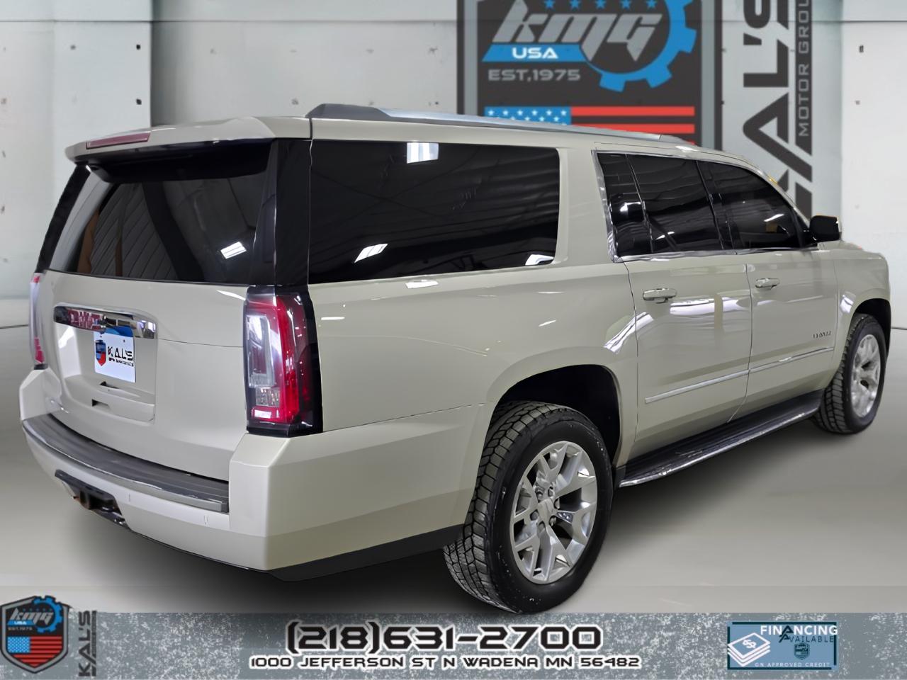 GMC Yukon XL Denali 4WD 2017