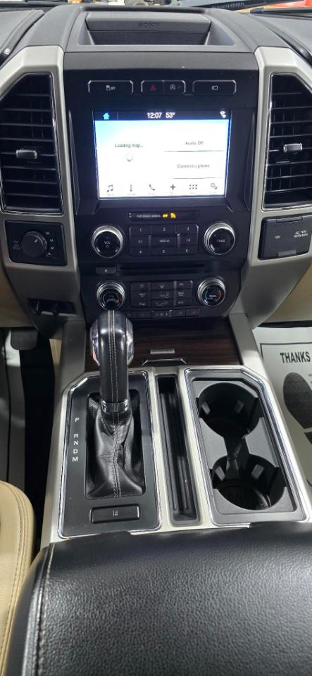 Ford F-150 Lariat SuperCrew 5.5-ft. Bed 4WD 2017