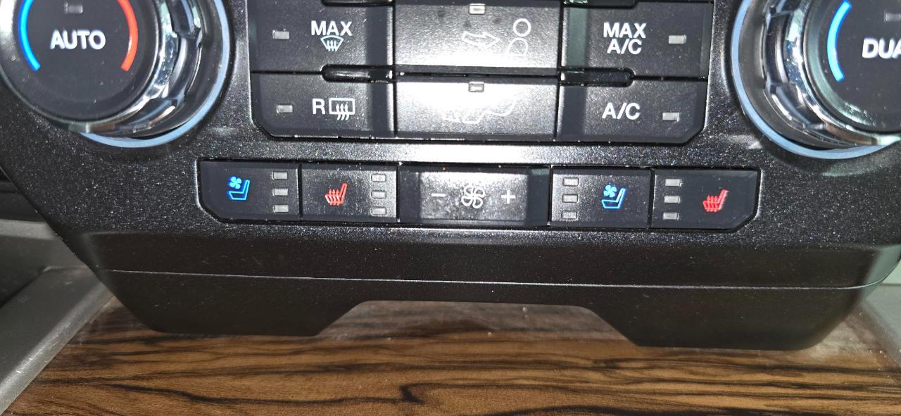 Ford F-150 Lariat SuperCrew Short Box 4WD 2019