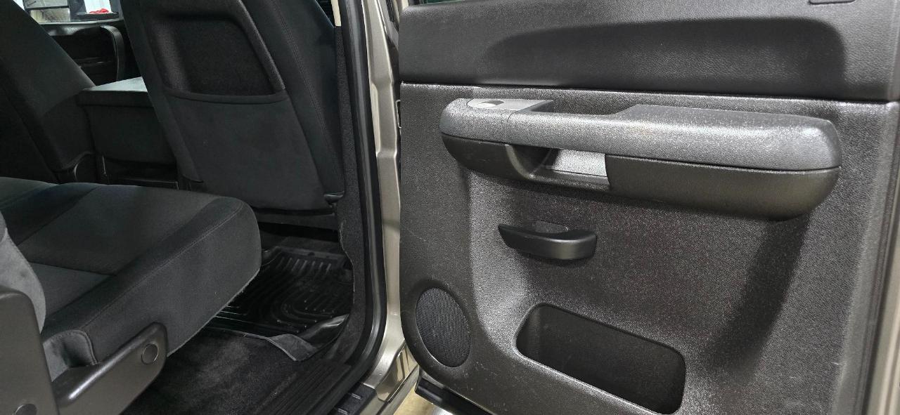 Chevrolet Silverado 2500HD LT Crew Cab 4WD 2012
