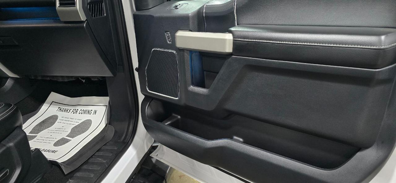 Ford F-150 SuperCrew 150" Lariat 4WD 2018