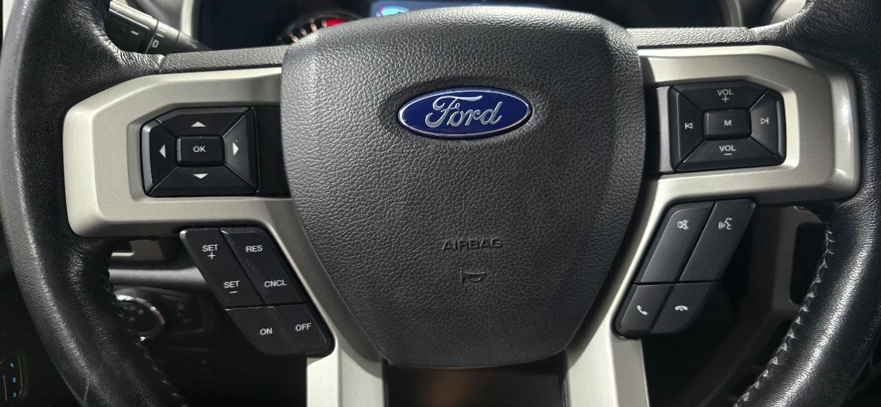 Ford F-150 SuperCrew 150" Lariat 4WD 2018