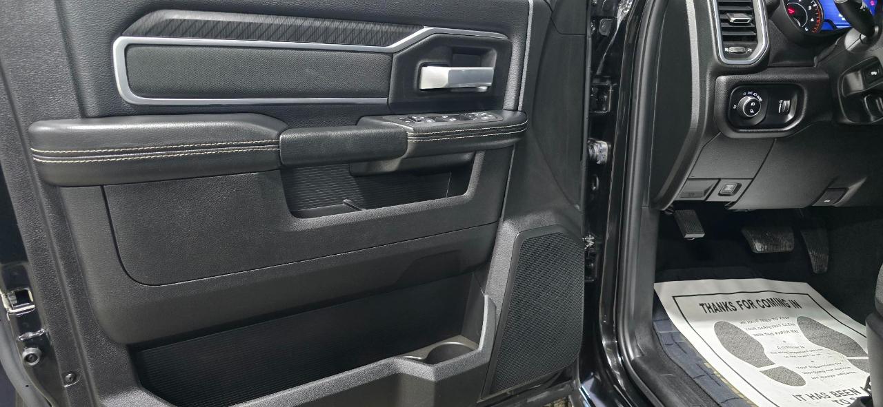 RAM 2500 Big Horn Crew Cab 4WD 2025