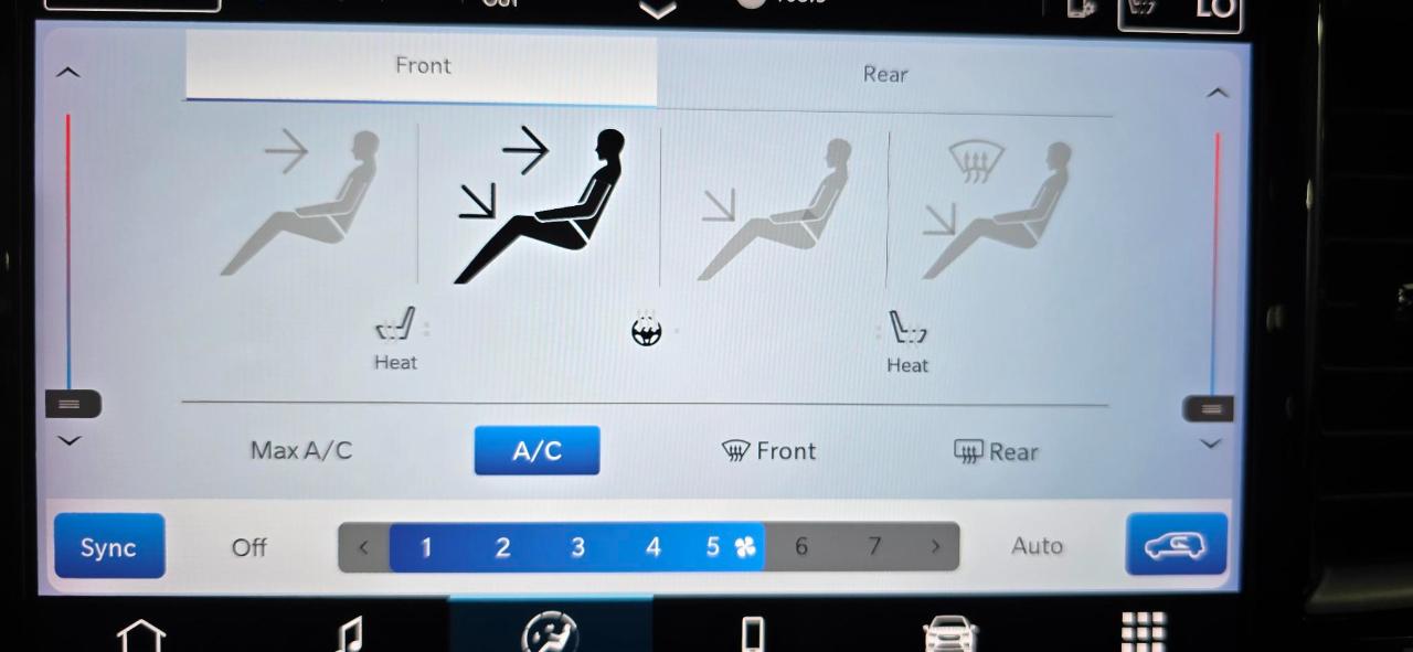 Chrysler Pacifica Select 2025