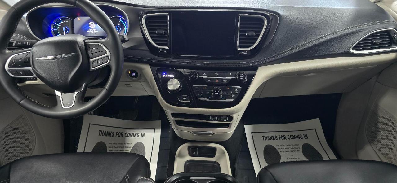 Chrysler Pacifica Hybrid Select 2024