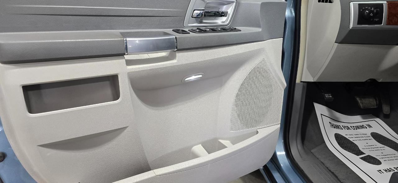 Chrysler Town & Country Touring 2008