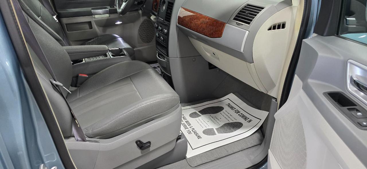Chrysler Town & Country Touring 2008