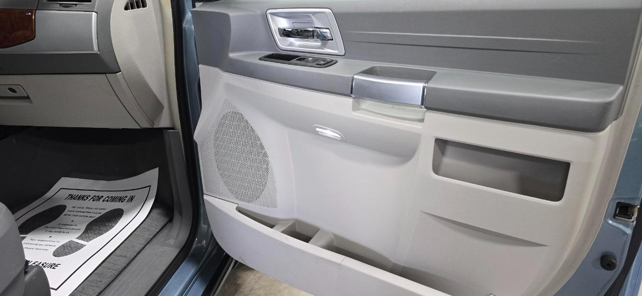 Chrysler Town & Country Touring 2008