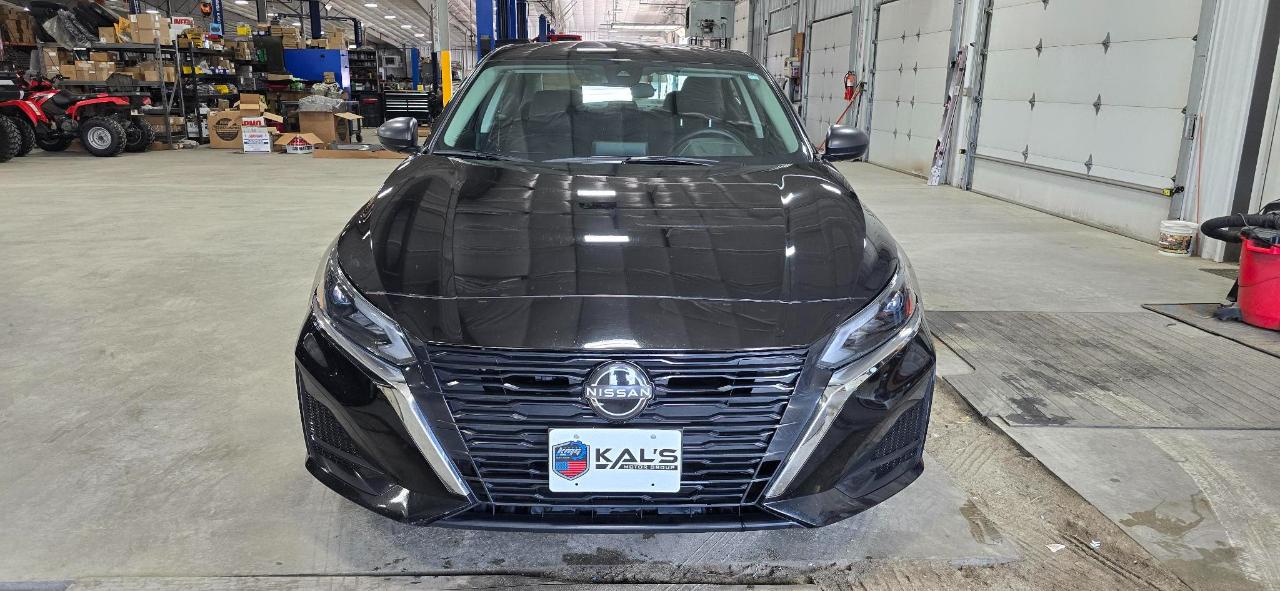 Nissan Altima 2.5 SV 2024