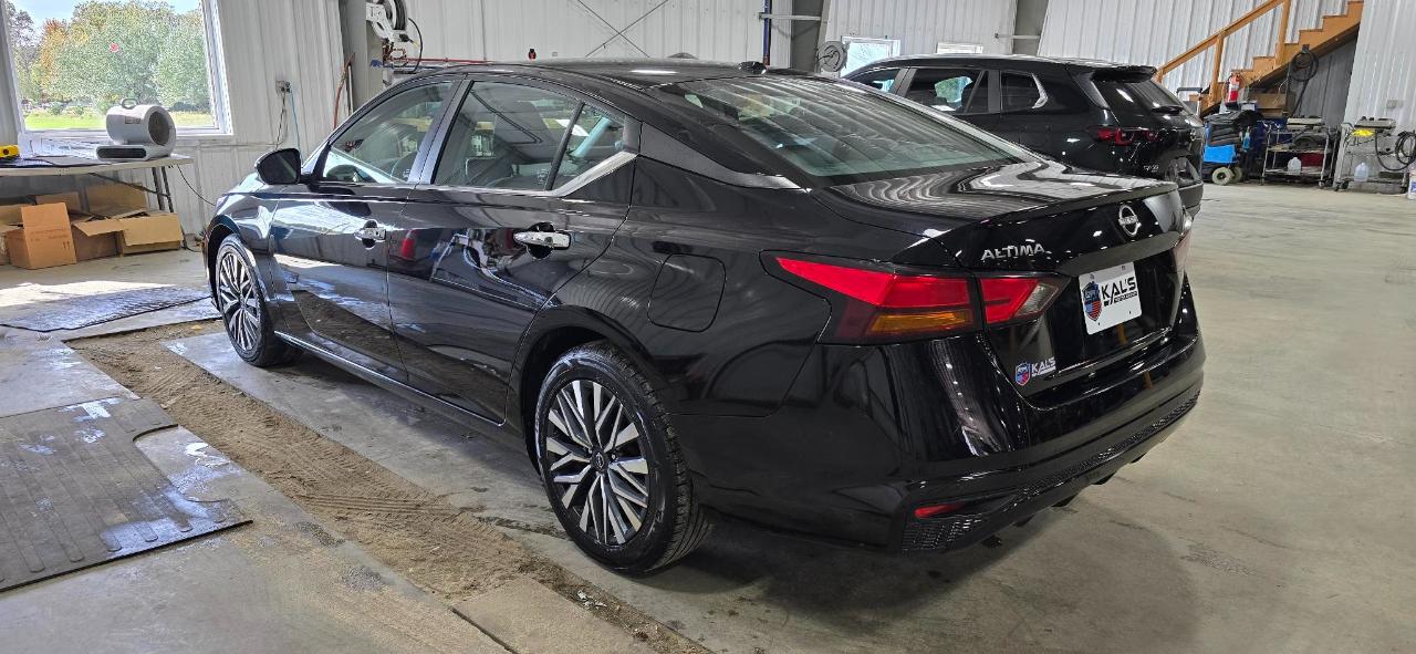 Nissan Altima 2.5 SV 2024