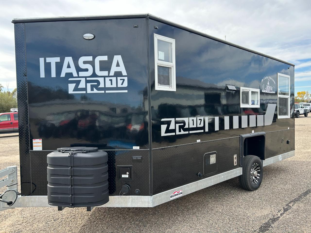 Ice Castle 8x17 Itasca ZR-17  2027