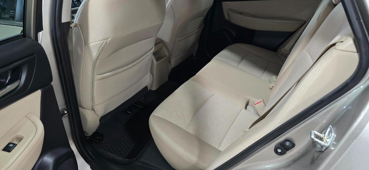Subaru Outback 2.5i Premium 2015