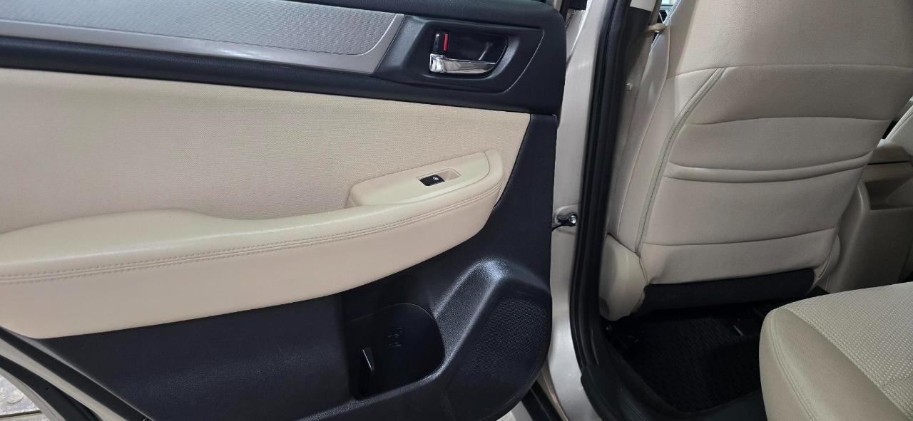 Subaru Outback 2.5i Premium 2015
