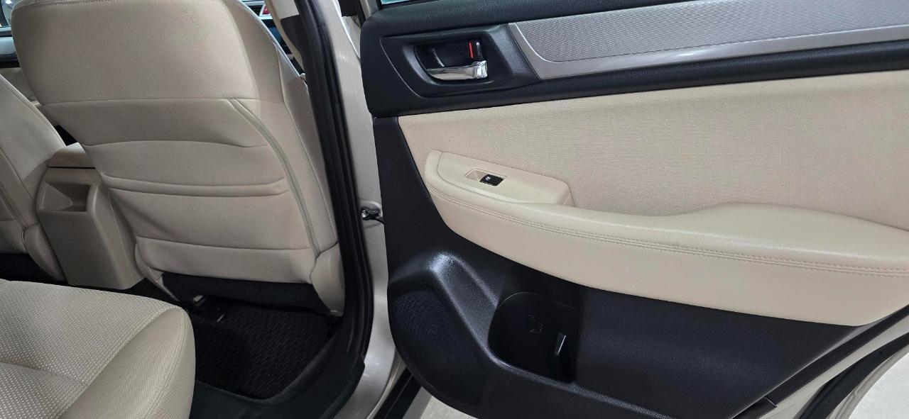 Subaru Outback 2.5i Premium 2015