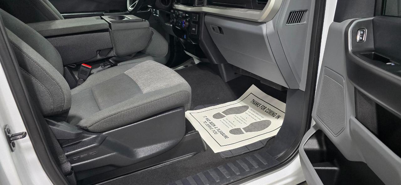Ford F-250 SD XLT Crew Cab SWB 4WD 2026