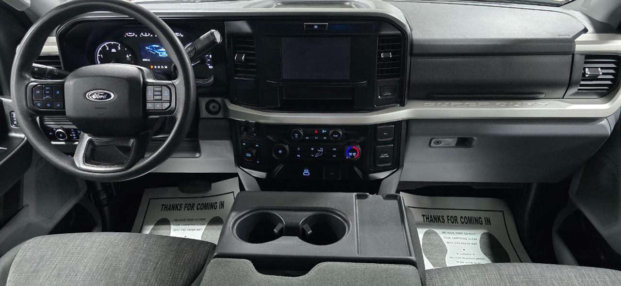 Ford F-250 SD XLT Crew Cab SWB 4WD 2026