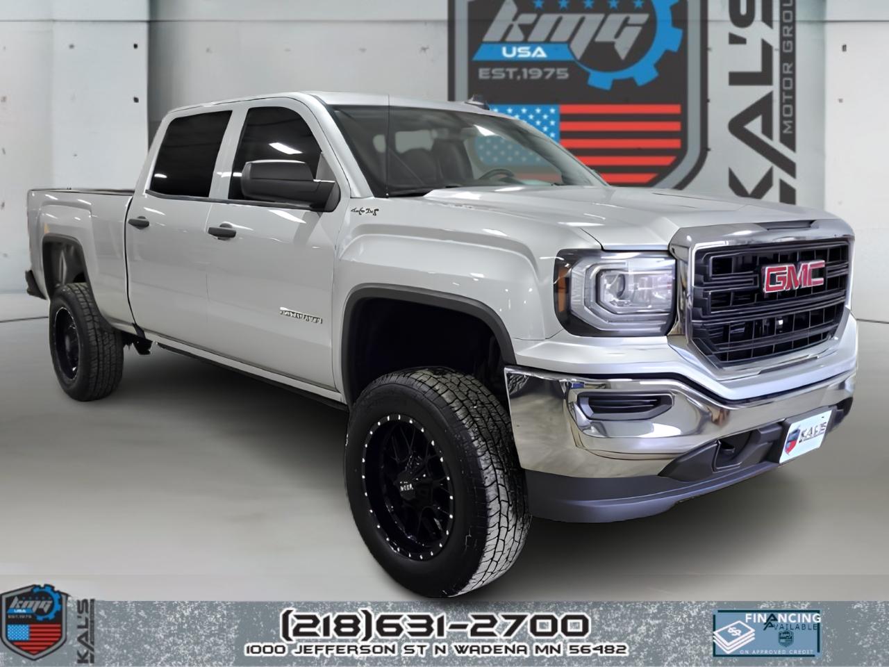GMC Sierra 1500 Base Crew Cab Short Box 4WD 2017