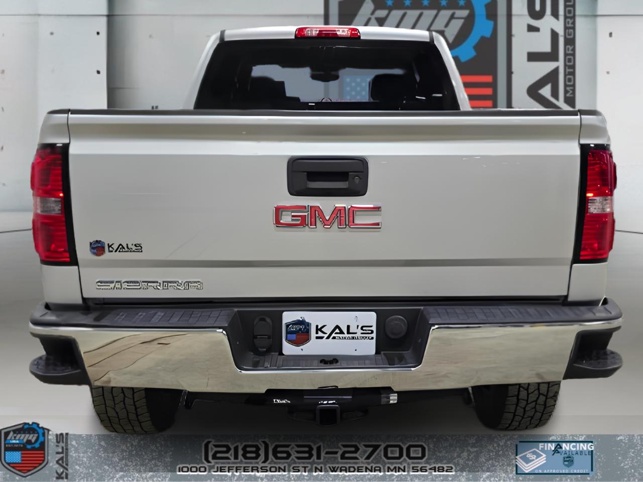 GMC Sierra 1500 Base Crew Cab Short Box 4WD 2017