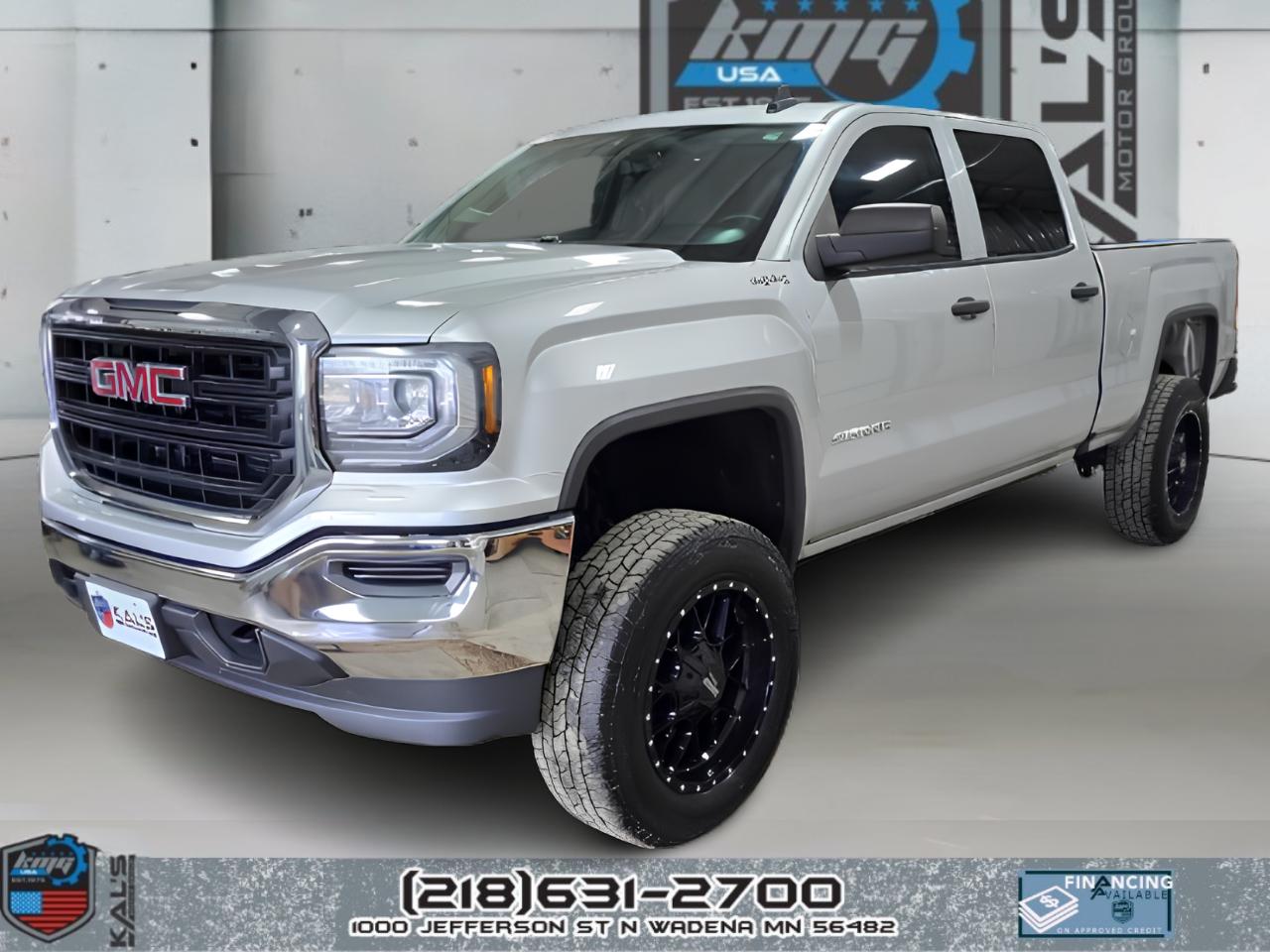 GMC Sierra 1500 Base Crew Cab Short Box 4WD 2017