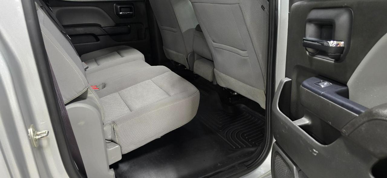 GMC Sierra 1500 Base Crew Cab Short Box 4WD 2017