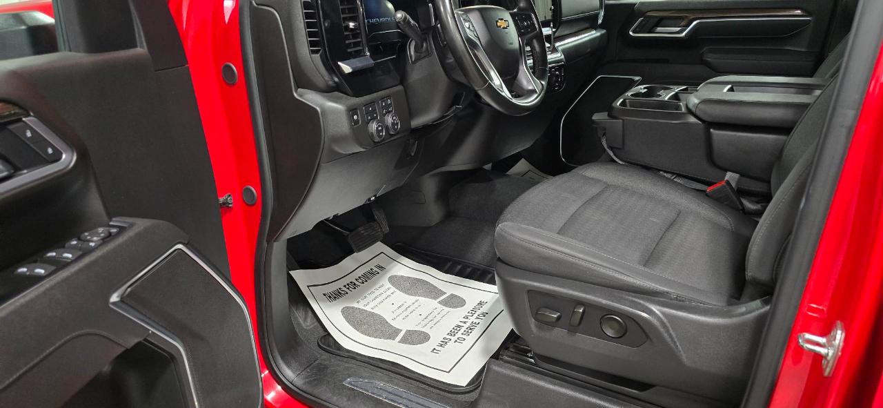 Chevrolet Silverado 2500HD LT Crew Cab Long Box 4WD 2025