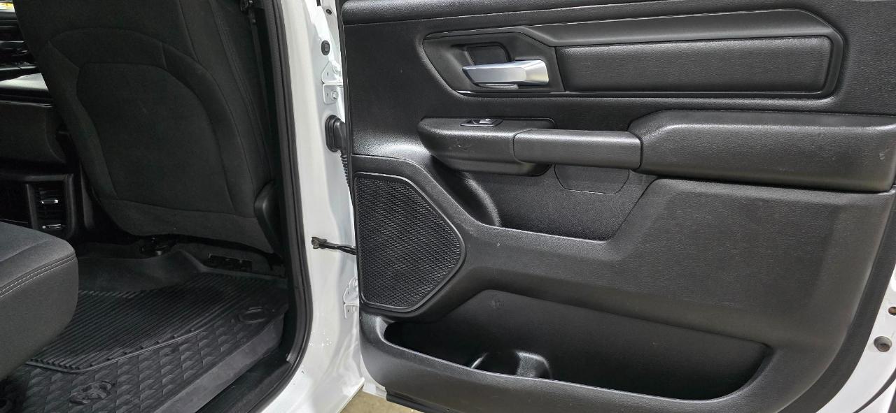 RAM 1500 Tradesman Crew Cab 4WD 2022