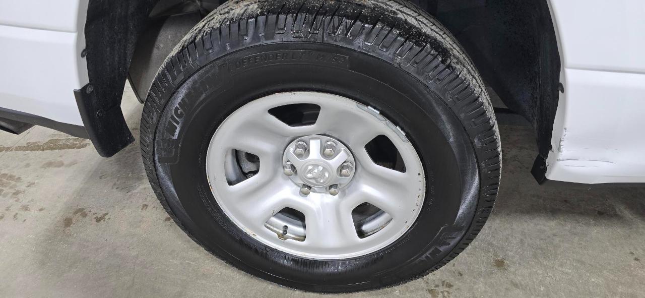 RAM 1500 Tradesman Crew Cab 4WD 2022