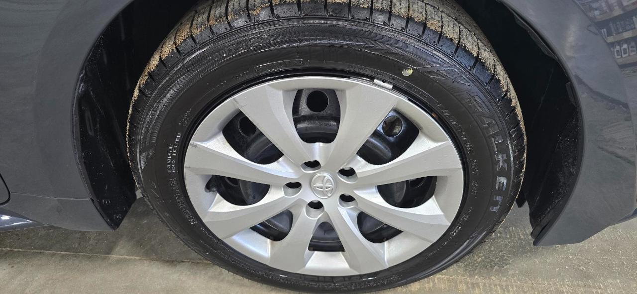 Toyota Corolla LE 2025