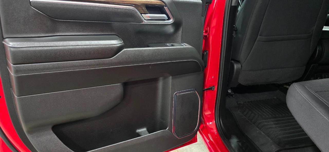 Chevrolet Silverado 1500 LT Crew Cab 4WD 2025