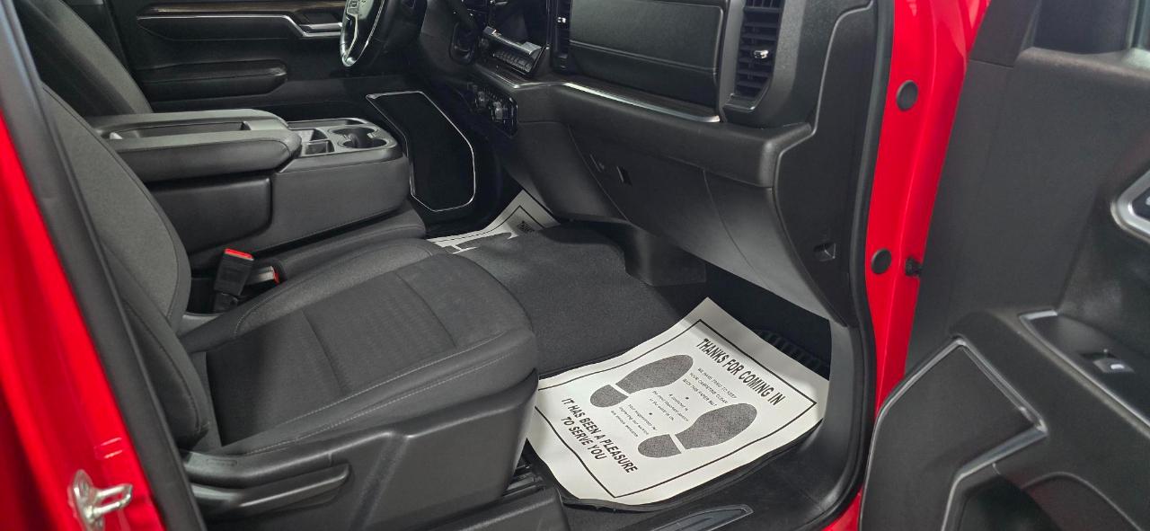 Chevrolet Silverado 1500 LT Crew Cab 4WD 2025