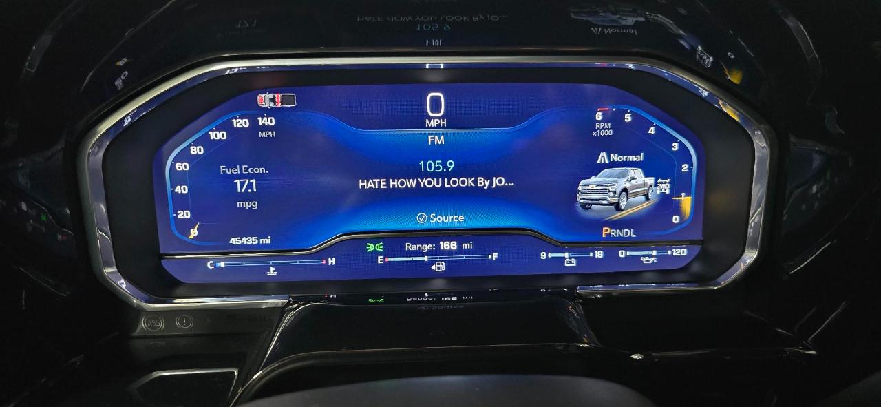 Chevrolet Silverado 1500 LT Crew Cab 4WD 2025