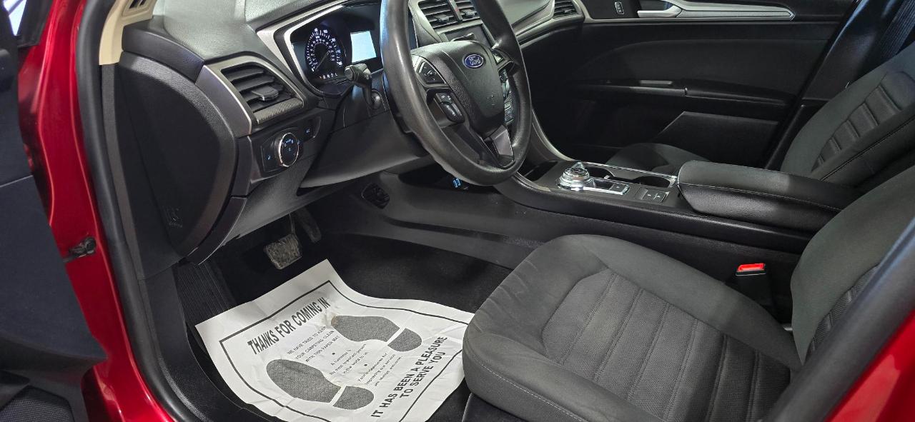 Ford Fusion SE 2020