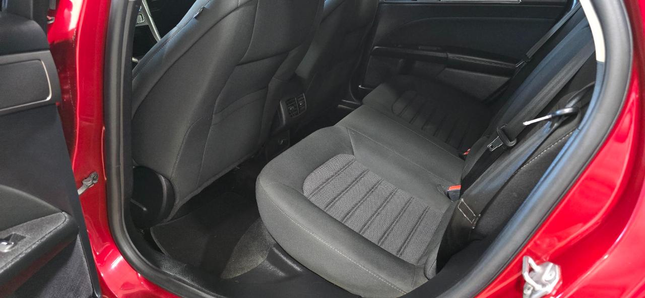 Ford Fusion SE 2020
