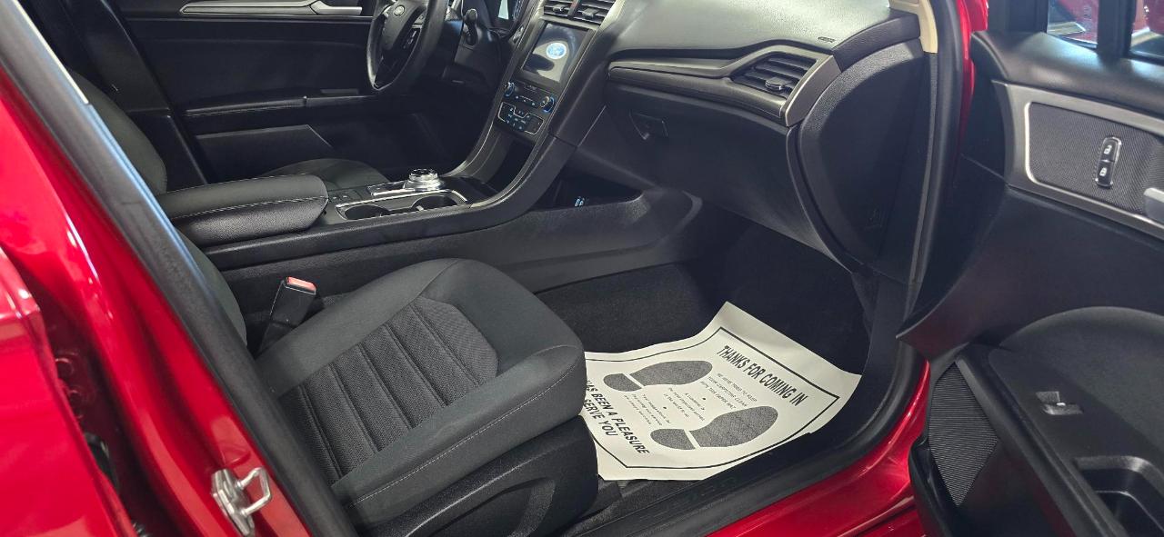 Ford Fusion SE 2020