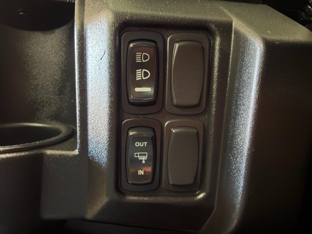 Polaris Ranger XP 1000 Northstar Ultimate Ride Command EPS  2024