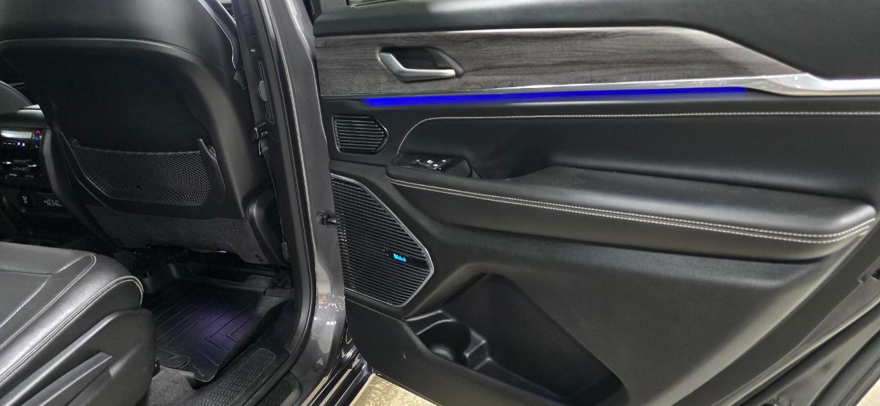 Jeep Grand Cherokee L Overland 4WD 2022